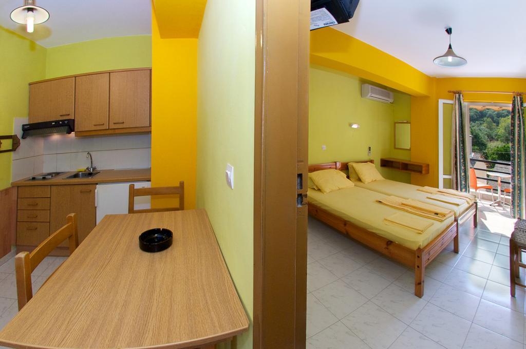 Remezzo Apartments Sami  Habitación foto